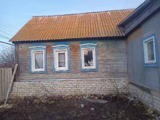 Жилой дом в Костарево Волгоградской области Здание  жилое,  34:10:180001:597,  площадью  61,4  кв.м.,  принадлежащее  на  праве  собственности,  расположенное  на земельном  участке,  34:10:180001:226,  площадью  2323  кв.м.,  принадлежащем  на  праве  собственности,  по  адресу:  Волгоградская…