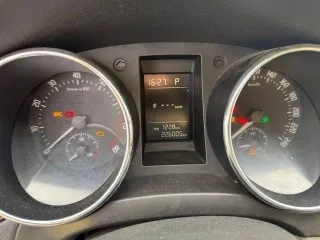 Skoda Yeti 2012 года, 105 лс, пробег 226005 км. VIN: TMBJF25L2C6058324, гос. номер: С369РУ40, цвет кузова темно-синий, объем двигателя 1197 см³.