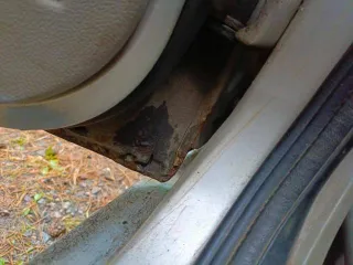 Land Rover Freelander 2000 года, 120 лс, пробег 250406 км, полный привод. VIN: SALLNABA8YA554392. Тип ТС: легковой. Цвет: серебристый. Тип двигателя: бензиновый, мощность 120 лс (88 кВт), объем 1796 куб. см. Разрешенная максимальная масса 1960 кг, масса без нагрузки 1455 кг. Паспорт (ПТС): 78 ТН…