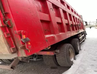 Автомобиль-самосвал Hongyan CQ3406HV39, VIN LZFF31T68MD037381, 2021 года выпуска, гос. рег. знак Р701МН142. Отсутствуют ключи.