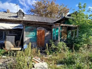 Многоквартирный дом 121.4 кв.м и земельный участок 907 кв.м, Самарская область. Здание, многоквартирный дом площадью 121,4 кв.м с кадастровым номером 63:17:0501003:235, расположенного по адресу: Самарская область, Волжский район, сельское поселение Верхняя Подстепновка, улица Стартовая, дом 1, и…