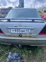 Mercedes Benz C240 1998 автомобиль «Мерседес Бенц С240», ГРЗ Т 935 ВК 47, 1998 г.в., VIN WDB2020261A593059, трещина на лобовом стекле, колеса спущены, ключи и документы отсутствуют. Вид транспорта: Легковой автомобиль. Год выпуска: 1998. Государственный регистрационный знак: . VIN номер…