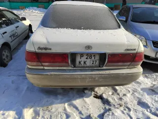 Toyota Crown, 1989 г.в., тип ТС: легковой седан, регистрационный знак: Р281КК27.