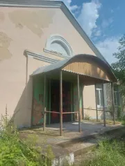 Нежилое здание 548,8 кв.м, земельный участок 12824 кв.м, д. Менюша, Новгородская область. Нежилое здание, площадь 548,8 кв.м; земельный участок, площадь 12824 кв.м, расположенные по адресу: Новгородская область, Шимский район, Медведское сельское поселение, д. Менюша, д. 33. Нежилое здание, площадь…
