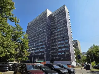 Жилое помещение, 36.8 кв. м, г. Москва, Октябрьский пер., д. 12, пом. 142, общей площадью 36,8 кв. м (этаж № 11), кадастровый номер: 77:02:0024030:3146, вид жилого помещения: Жилое.