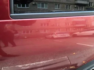 Renault Sandero Stepway 2011 года, красный цвет. Пробег 115035 км, АКПП. Мощность 103 л.с. (76 кВт), бензиновый двигатель 1.6 л (1598 куб. см), модель двигателя К4МС697, номер D011009. Экологический класс 4. VIN: X7LBSRBYNBH456858, ПТС 77НК 672270. Разрешенная максимальная масса 1615 кг, масса без…