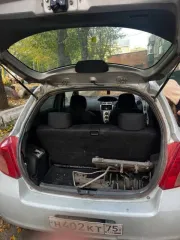 Toyota Vitz 2005 года, 71 л.с., пробег 316193 км, АКПП. Кузов KSP905014367, госномер Н402КТ75.