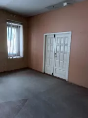 Лот № 1 Объект аренды, площадь 107,8кв. м, номера помещений на поэтажном плане: 1 этаж, пом. № 37-41, 47-50, адрес (местонахождение) объекта: Кировская область, г. Киров, ул. Кольцова, дом № 11, помещение 1004 Лот № 1 Объект аренды, площадь 107,8кв. м, номера помещений на поэтажном плане: 1 этаж…