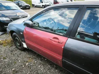 Mitsubishi Lancer 2006, 98 л.с., 299225 км. Легковой автомобиль, марка: Mitsubishi, модель: Lancer 1.6, год изготовления: 2006, цвет: серый, изготовитель (страна): Япония, разрешенная максимальная масса: 1750 кг, масса без нагрузки: 1260 кг, VIN: JMBSNCS3A6U020295, ПТС: 78ТТ 014498, г/н: Х389ЕР72…