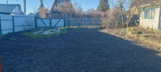 Земельный участок 400 кв.м. Ульяновская область, г. Ульяновск, СНТ "Станкостроитель", участок 444, кадастровый номер: 73:19:071401:28. На участке не проводилось межевание.