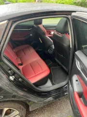 Toyota Camry 2018 года. Автомобиль находится в хорошем состоянии, на ходу, однако имеет следующие неисправности, требующие устранения: вмятина на капоте; трещина в решетке переднего бампера; автомобиль был перекрашен; автомобиль был в ДТП. Кроме того, на автомобиль сделана лицензия для…