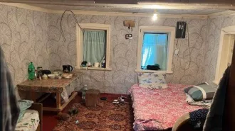 Жилой дом 38,5 кв.м и земельный участок 820 кв.м, Астраханская область, Енотаевский район, село Грачи, улица 1 Мая, дом 35. Назначение здания: жилое. Кадастровый номер дома: 30:03:040102:560. Земельный участок для личного подсобного хозяйства. Кадастровый номер участка: 30:03:040102:218.