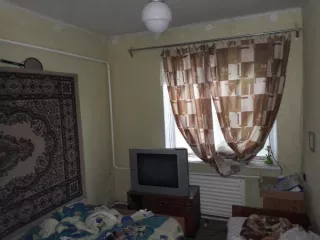 1/2 доля в праве собственности на жилой дом, кадастровый номер: 61:33:0000000:508, расположенный по адресу: Ростовская область, р-н Родионово-Несветайский, сл. Родионово-Несветайская, ул. Калинина, д. 3. Площадь: 171,2 м2. Количество этажей: 1. Год завершения строительства: 1985. Материалы наружных…