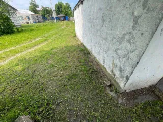 Гараж 28 кв.м и земельный участок 35 +/- 2 кв.м в Калининградской области, г. Мамоново, ул. Жабинского, дом 23. Здание: нежилое, кадастровый номер 39:21:010217:357, 1 этаж, 2000 год постройки. Участок: кадастровый номер 39:21:010217:3, разрешенное использование под существующий гараж, категория…