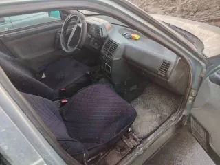 Vaz 2112, 2003 года, 92 лс, 291150 км. Автомобиль ВАЗ 21120, VIN: XTA21120040181891, 2003 г.в., 92 л.с. На ходу, требуется ремонт. Местами есть дыры, частично переваривалась. Двигатель стоит не родной, переоформить не получалось машину, из родного - есть только голый блок, блок израсходовал ресурс…