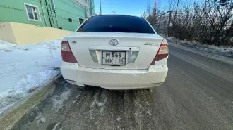 Toyota Corolla, 2005 г.в., № кузова NZE121-0385620. Повреждения - левое крыло, левая передняя дверь, левое боковое зеркало, бампер – передний и задний. Местонахождение: РС(Я), г. Якутск. Вид транспорта: наземный. Год выпуска: 2005. VIN номер: NZE121-0385620. Марка: Toyota. Модель: Corolla.