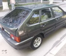 ВАЗ 21140 2006 года, VIN: XTA21140064283450, госномер: М985ХН161. Двигатель 1.5 литра, механическая коробка передач. Имеются значительные очаги коррозии. Возможна замена прокладки ГБЦ, необходима замена патрубков охлаждения двигателя. Сломана передняя пассажирская дверная ручка. Не работает…