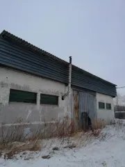 Земельный участок площадью 7218 кв. м с кадастровым номером 27:23:0040714:2. На участке расположены объекты недвижимости общей площадью 8325.9 кв. м: гараж (лит. В) площадью 215.8 кв. м, кадастровый номер 27:23:0040714:117; склад (лит. Б, Б1) площадью 585.8 кв. м, кадастровый номер…