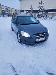 Автомобиль Kia Ceed, 2009 года выпуска, VIN XWEFF242390008870. Цена 770400 рублей. НДС не облагается.