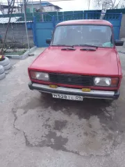 Автомобиль ВАЗ 2105, 1982 г.в., VIN:XTA210500C0151928, цвет: рубин. Техническое состояние: автомобиль на ходу, разрушенное и ржавое дно.