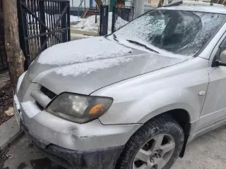 Автомобиль Митсубиси Аутлендер, 2002 г.в., VIN: JA4LZ41G13U047678, государственный регистрационный номер Х777ВУ777