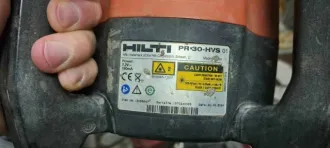 Ротационный лазер Hilti PR 30-HVS с приемником PRA30 и зарядным устройством, в кейсе, бывший в употреблении, рабочий.