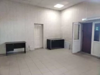 Нежилое помещение площадью 353,9 кв.м, кад. № 36:34:0307023:1471, расположенное по адресу: Воронежская обл., г. Воронеж, ул. Ростовская, д.26, пом.1, находящееся в залоге ПАО Сбербанк.