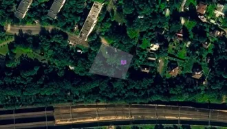 Земельный участок площадью 2563 кв. м по адресу: город Москва, вн.тер.г. муниципальный округ Ново-Переделкино, улица 6-я Лазенки, земельный участок 9. Кадастровый номер: 77:07:0015004:3816. Вид разрешённого использования: 2.1.