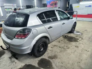 Opel Astra 2012 года, 116 лс, 268033 км. Автомобиль легковой, марка: Opel, модель: Astra (A-H), VIN: XWF0AHL48C0017219, гос. рег. номер: Н107КН196, год изготовления: 2012