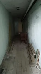 Встроенное нежилое помещение назначение: нежилое, этаж подземный, год постройки – 1971, общая площадь – 54,1 кв.м. Фундамент железобетонные блоки, стены кирпичные, перекрытие – железобетонные плиты, полы – дощатые, проемы оконные двойные створные, переплеты деревянные, двери простые, отделочные…