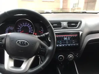 KIA RIO 2012 продажа автомобиля банкрота. KIA RIO год выпуска 2012, VIN Z94CB51AADR017161 номер кузова Z94CB51AADR017161, номер шасси (рама) отсутствует, мощность двигателя 107 л\с<br>Общее состояние - сколы/царапины по кругу кузова (естественный износ), повреждение заднего бампера (трещина)…