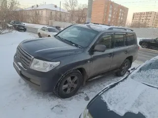 Toyota Land Cruiser 200 2010 легковой автомобиль универсал Toyota Land Cruiser 200, 2010г.в., г/н Х410МА124, VIN JTMHT05J005084173, номер кузова JTMHT05J005084173, номер двигателя 1408392, цвет серый. Рабочее состояние не проверялось, видимых повреждений не имеет. Обременения: запреты судебного…