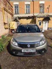 Renault Sandero Stepway 2012 года, цвет бежевый. VIN: X7LBSRBYNCH500897, ПТС: 53НС734170. Модель двигателя: К4МС697, бензиновый, номер D015330, мощность 103 л.с., объем 1598 куб.см. Максимальная масса 1615 кг, масса без нагрузки 1138 кг.
