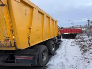 Автомобиль-самосвал Hongyan CQ3406HV39, VIN LZFF31T68MD037381, 2021 года выпуска, гос. рег. знак Р701МН142. Отсутствуют ключи.