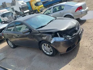 KIA Cerato 2011, автомобиль марки KIA модель Cerato 2011 г.в., VIN-номер KNAFU411BB5910975, авто находится по адресу В.Новгород, Рабочая 36 корпус 4