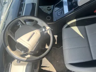 Land-Rover Range Rover Velar, 2017. Легковой автомобиль марки: LAND-ROVER модель: Range Rover Velar, год выпуска: 2017г., идентификационный номер (VIN): SALYA2BX7JA726321. Ознакомиться с порядком продажи имущества, получить дополнительную информацию об имуществе можно в рабочие дни с 10:00 до 11:00…