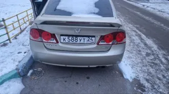 Автомобиль Honda Civic, г/н К588УТ24, 2007 г.в., VIN JHMFD16707S222970, двигатель № 2046965, цвет золотистый, Пороги со следами коррозии фара и бампер разбиты, задняя дверь замята, сколы ЛКП комплектность и состояние  не проверялась данное имущество обращено в доход государства, находится в…
