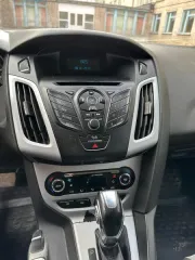 Ford Focus 2013 года выпуска. Пробег 243 км. Объем двигателя 1999 см³, мощность 149.6 л.с. Коробка передач — робот. VIN: X9FKXXEEBKDU87987. Экологический класс — пятый. Государственный регистрационный знак О 479 ТО 102.