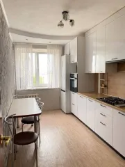 Трехкомнатная квартира 71.6 кв.м, Башкортостан, г. Мелеуз, ул. Смоленская, д. 33, кв. 179. Кадастровый номер: 02:68:010615:753. Имущество в залоге у ПАО Сбербанк. Имеется задолженность по коммунальным платежам, включая взносы за капитальный ремонт. Квартира реализуется без мебели и техники, в ней…