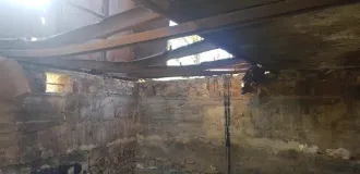 Садовый домик 8.4 кв.м и участок 485 кв.м в Кисловодске. Здание нежилое, 1 этаж. Кадастровые номера: 26:34:060104:20 (дом), 26:34:060104:9 (земля). Участок 485 +/- 8 кв.м, категория земель населенных пунктов, разрешенное использование для садоводства и огородничества. Адрес: Ставропольский край, г…