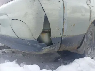 ВАЗ 21100 автомобиль марки «VAZ 21100» Vin XTA211000X0095364. Паспорт транспортного средства. Комплект ключей. Транспортное средство имеет видимые дефекты: коррозия элементов кузова, повреждения ЛКП, механическое повреждение бамперов (задний бампер разрушен). Вид транспорта: Автомобиль. Год…