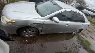 Toyota Camry, 2011 года, 145 лс, 90052 км, АКПП. TOYOTA КАМРИ, 2011 г.в., VIN: XW7BE40K40S030781, госномер: Е883СО89, модель, номер двигателя: 2AZ, H669044, мощность (кВт/л.с): 123/167, рабочий объем двигателя (см3): 2362, цвет кузова: Серебристый металлик, СТС: 9978250026, дата выдачи: 21.02.2025…