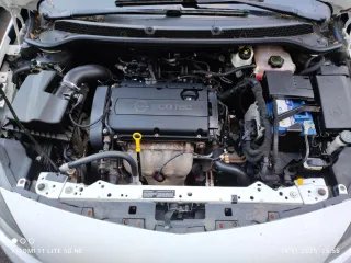 Opel Astra 2013 автомобиль легковой Opel P-J Astra, 2013 г.в., VIN XUFPE6DD9D3056434.