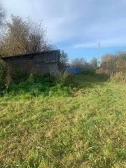 Земельный участок 3600 кв.м и дом 22 кв.м, Удмуртская Республика, Киясовский район, д. Старая Салья, ул. Новая, дом 22. Кадастровый номер участка 18:14:034002:154. Категория земель: Земли населённых пунктов, разрешенное использование: Ведение личного подсобного хозяйства. Общая долевая…