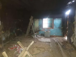 Жилой дом, площадь 42 кв.м., кадастровый (условный) номер: 30:01:150411:177. Дом сгорел, что подтверждается справкой МЧС России №166579 от 30.07.2024 и 
Земельный участок, площадь 627 кв.м., кадастровый (условный) номер: 30:01:150411:270.