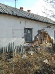 Доля квартиры 34.1 кв.м., Уссурийск. 1/4 доля квартиры в Уссурийске, еще 1/4 доля квартиры в Уссурийске, еще 1/4 доля в квартире, площадь 34.1 кв.м., назначение: Жилое, этаж: 1, адрес: Россия, Приморский край, г. Уссурийск, ул. Известковая, д. 48, кв. 2, кадастровый номер: 25:34:016502:2293