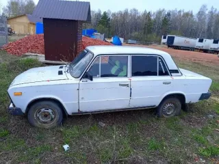 ВАЗ 21061, 1998 Автомобиль ВАЗ 21061, г/н А740ОН124, 1998 г.в., VIN XTA210610W4031341, двигатель № 5059067, цвет белый. Рабочее состояние, и комплектность автомобиля не проверялось. Находится в г. Канск, данное имущество обращено в доход государства (Документы, ключи отсутствуют). (2396/25) Вид…