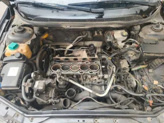 Volvo S60 2007 года, седан. VIN: YV1RS595772638942. Цвет черный. Двигатель B5254T, объем 2.5 л, мощность 209 л.с. Имеются ПТС и СТС. Автомобиль неисправен.