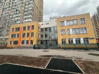 Объект незавершенного строительства 1144,5 кв.м. с коммунальными сооружениями, Москва. Здание 1144,5 кв.м. и сооружения в Москве. Объект недвижимости с кад. номером: 77:04:0001019:13869 - объект незавершенного строительства, назначение: общественно-жилой комплекс на освобождаемой территории ОАО…
