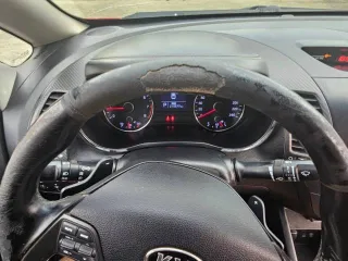 Kia Cerato 2013 года, 150 лс, 220000 км, АКПП, легковой автомобиль, марка КИА/KIA YD CERATO FORTE, VIN: XWEFX417BD0000340, цвет красный.